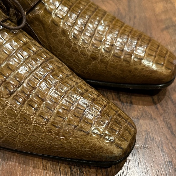 Mezlan Olive Crocodile Leather Oxfords main image 4